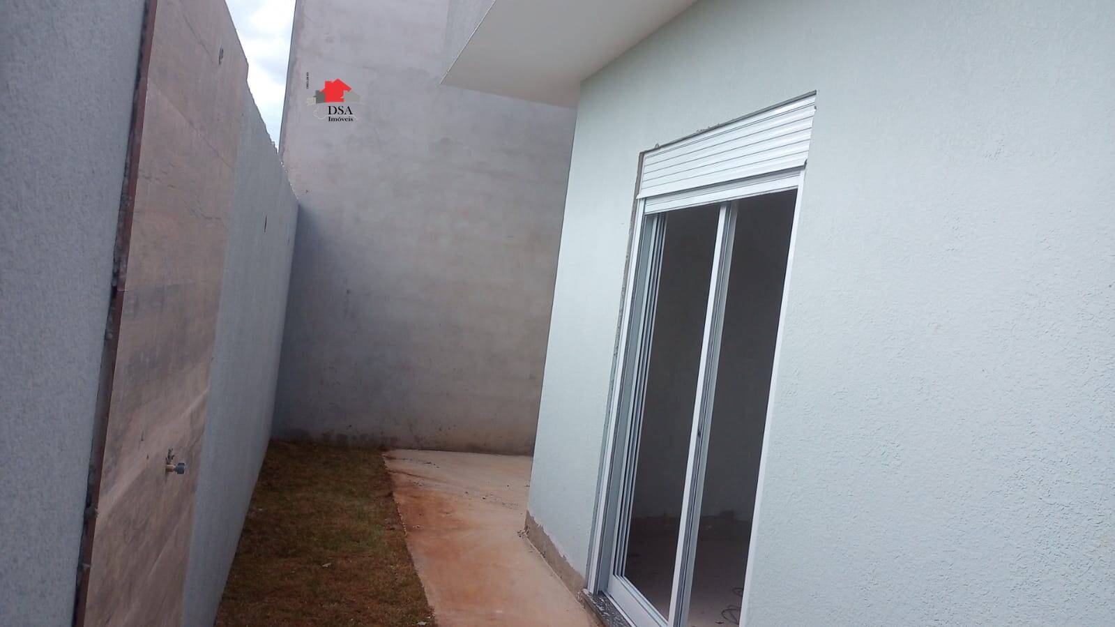 Casa à venda com 3 quartos, 124m² - Foto 11