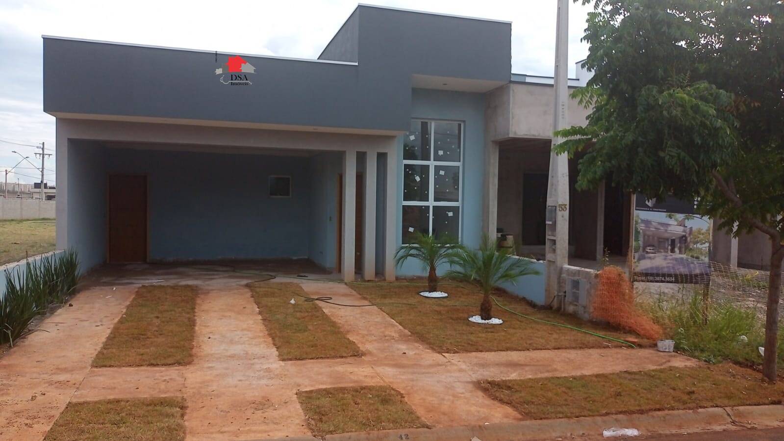 Casa à venda com 3 quartos, 124m² - Foto 1