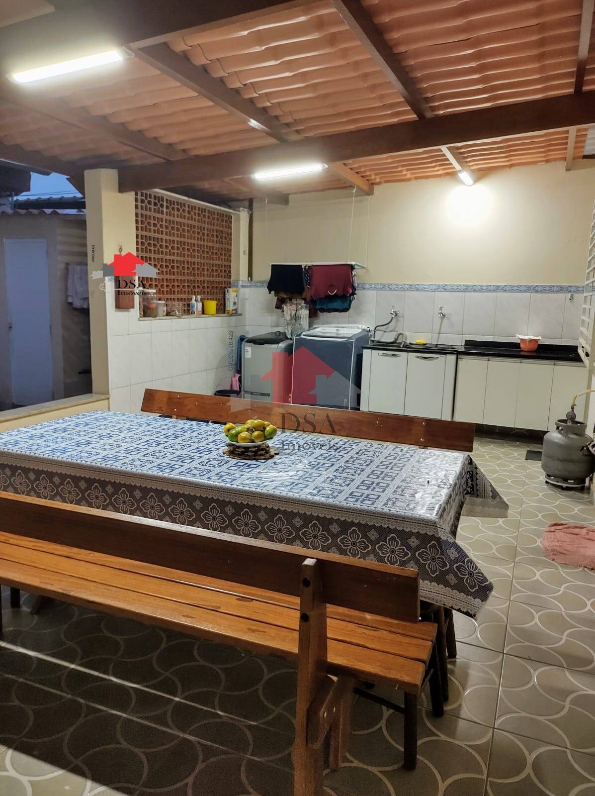 Casa à venda com 5 quartos, 185m² - Foto 13