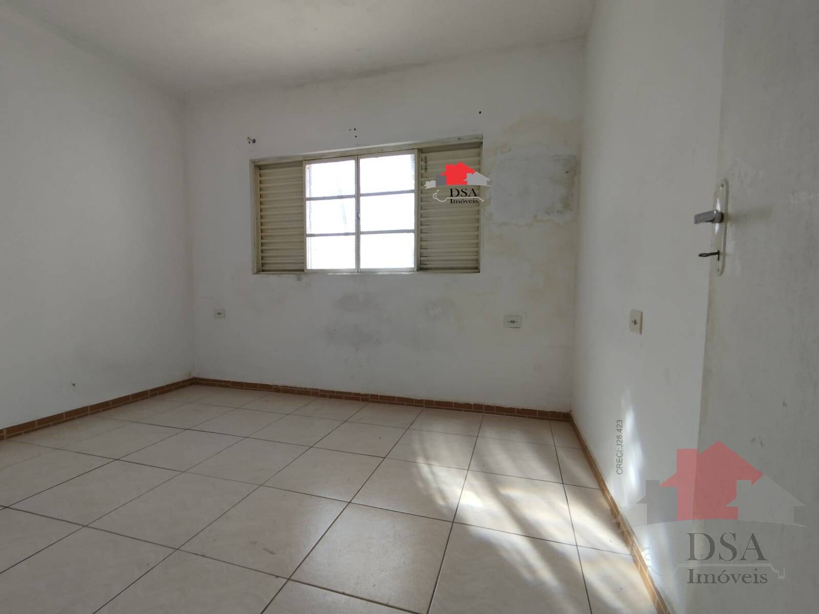 Casa para alugar com 2 quartos, 70m² - Foto 3