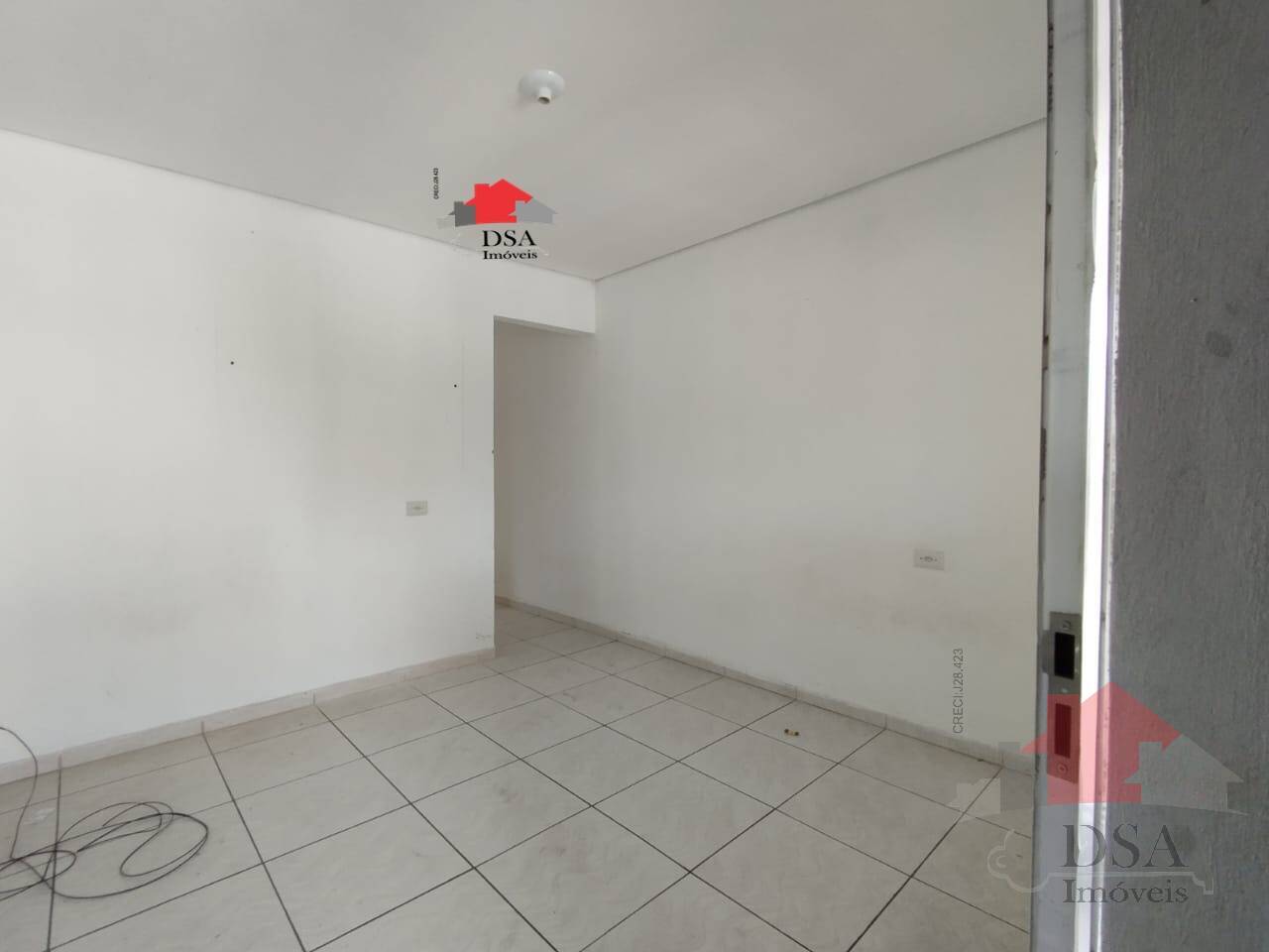 Casa para alugar com 1 quarto, 50m² - Foto 11