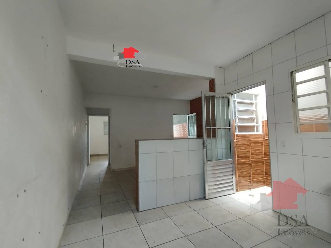 Casa para alugar com 1 quarto, 50m² - Foto 4